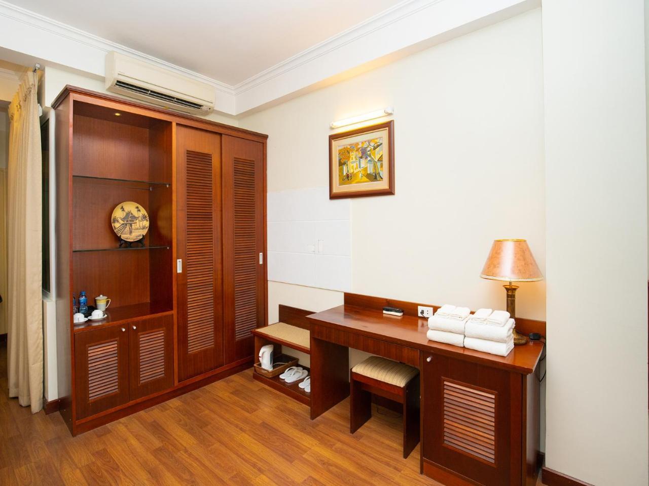 Hanz Regal Hotel Hanoi Exteriör bild